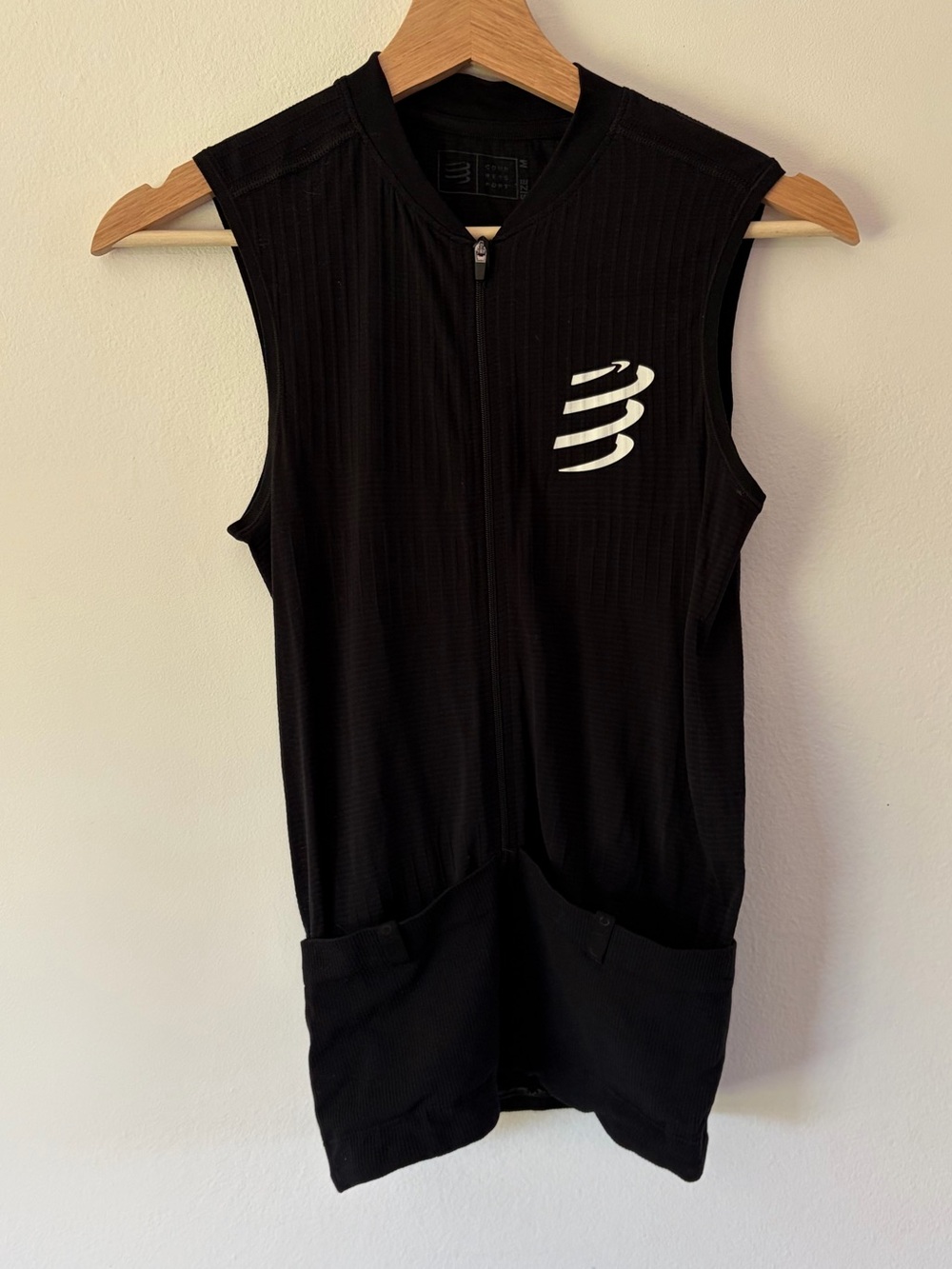 Compressport Trail‎ Postural Second Skin Black Full-Zip Sleeveless Top Medium